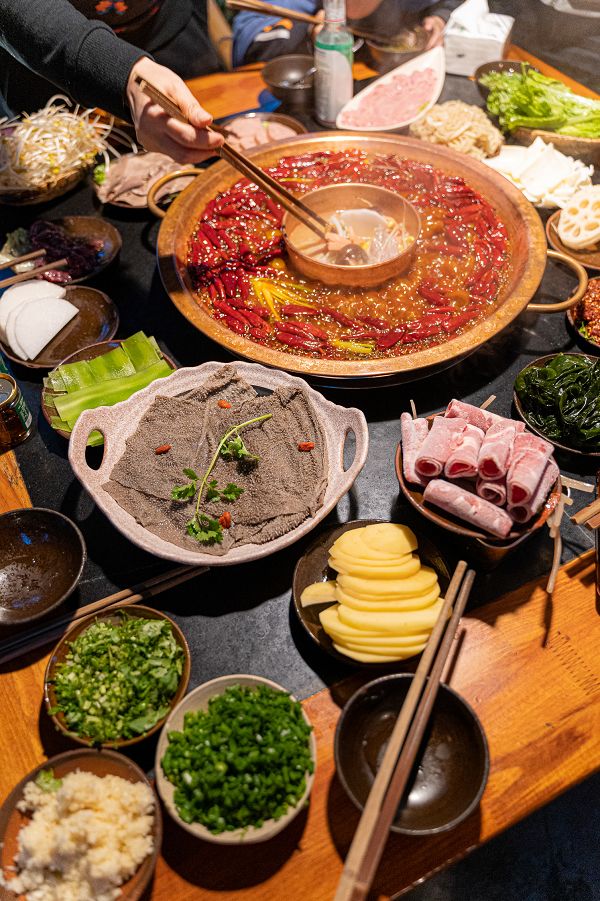 好想好想吃火锅_点击图片还原我想念火锅毛肚牛肉冒苕粉儿冒结子串串