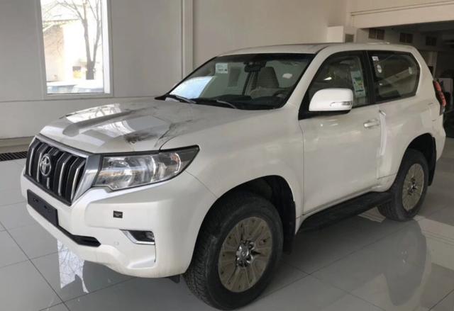 两门版丰田霸道来啦!外观酷似放大版吉姆尼,纯粹的越野利器