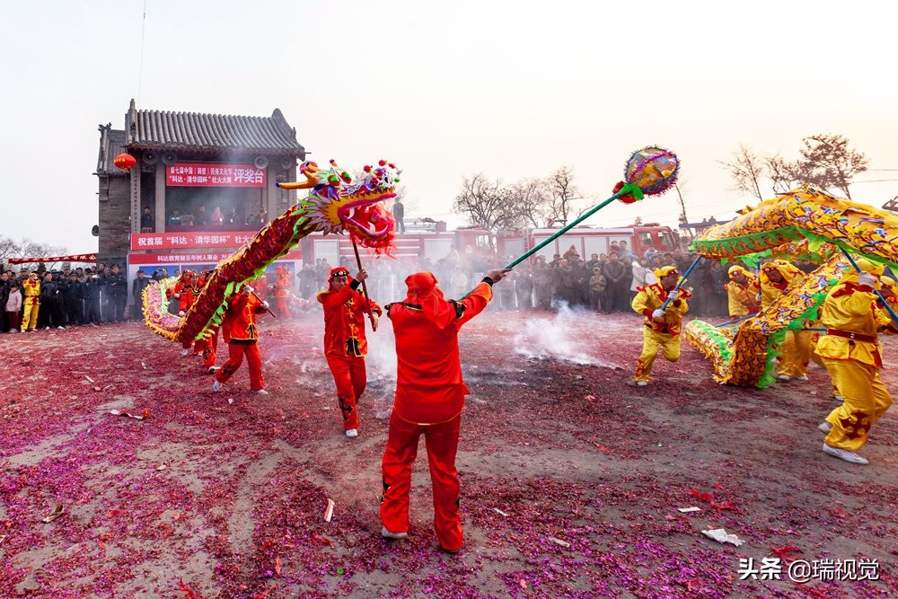 80年代春节放鞭炮图片