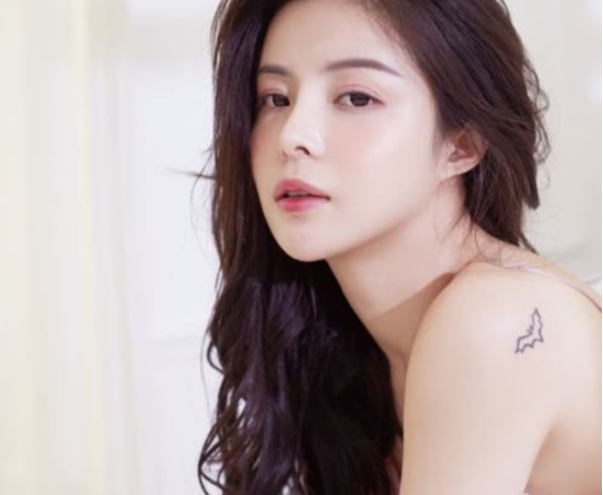 原创美丽女主播苏恩竟突然发出神感叹而网友上线暖心安慰