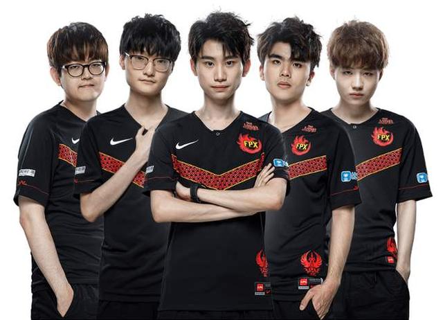 caps用fpx队员做电脑封面 上好佳却成最大赢家_战队