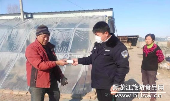 大庆市大同区八井子乡公民村支部书记纪海丰用实际行动践行着党员的