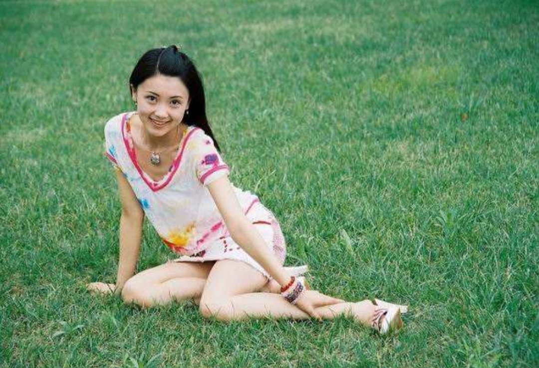 四,年轻时的甘薇.