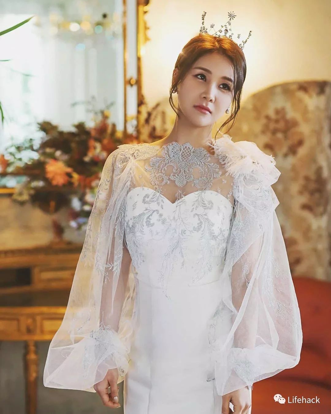 比基尼辣妹俘虏肌肉猛男黄哲勋,身材照引网友舔屏