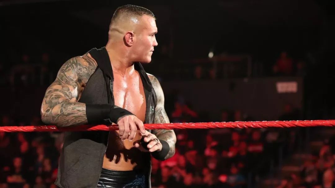 raw麦特哈迪忆往昔怼兰迪女汉子保头衔遭突袭