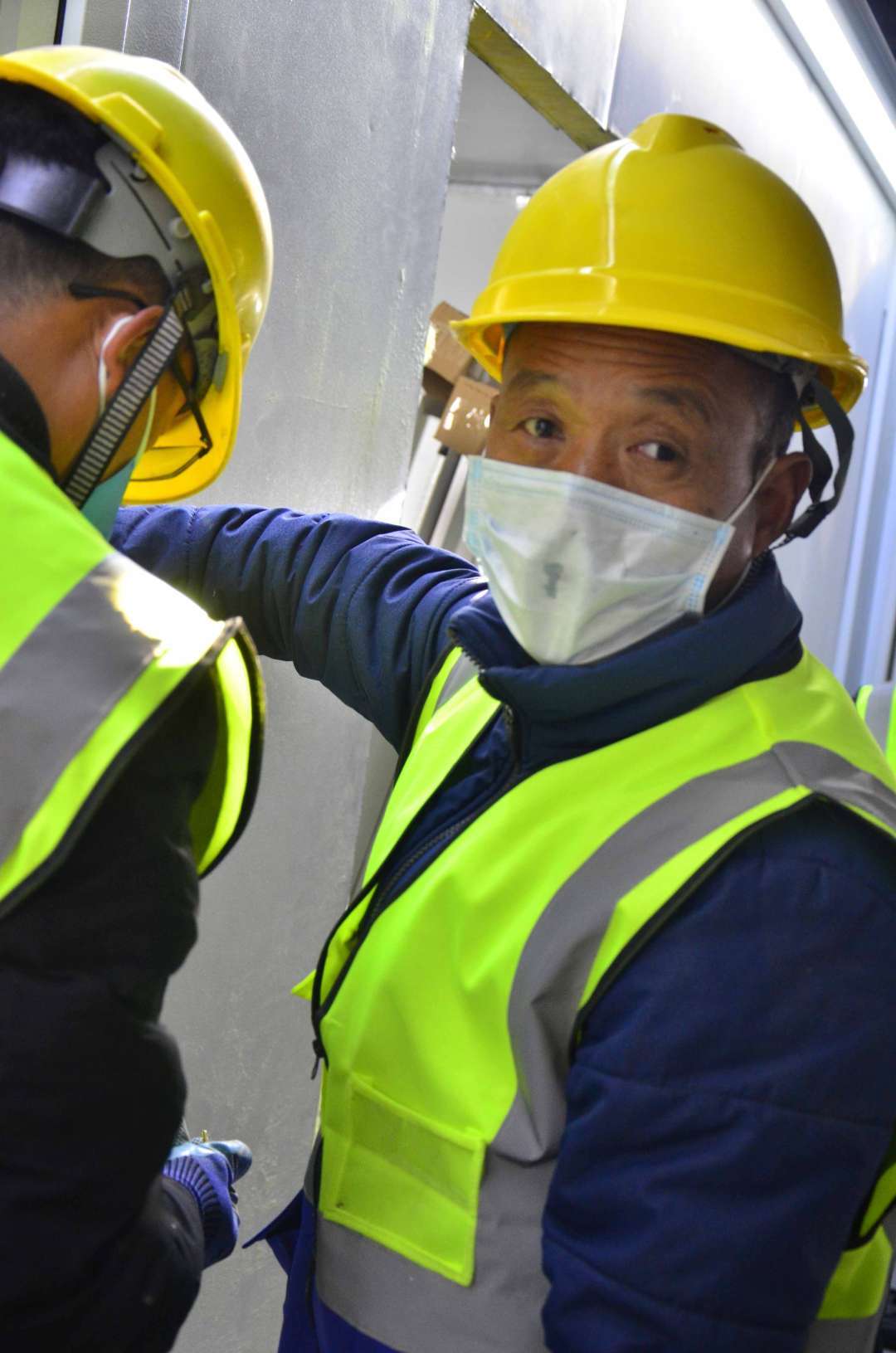 掠影抗疫一线的普通建设者