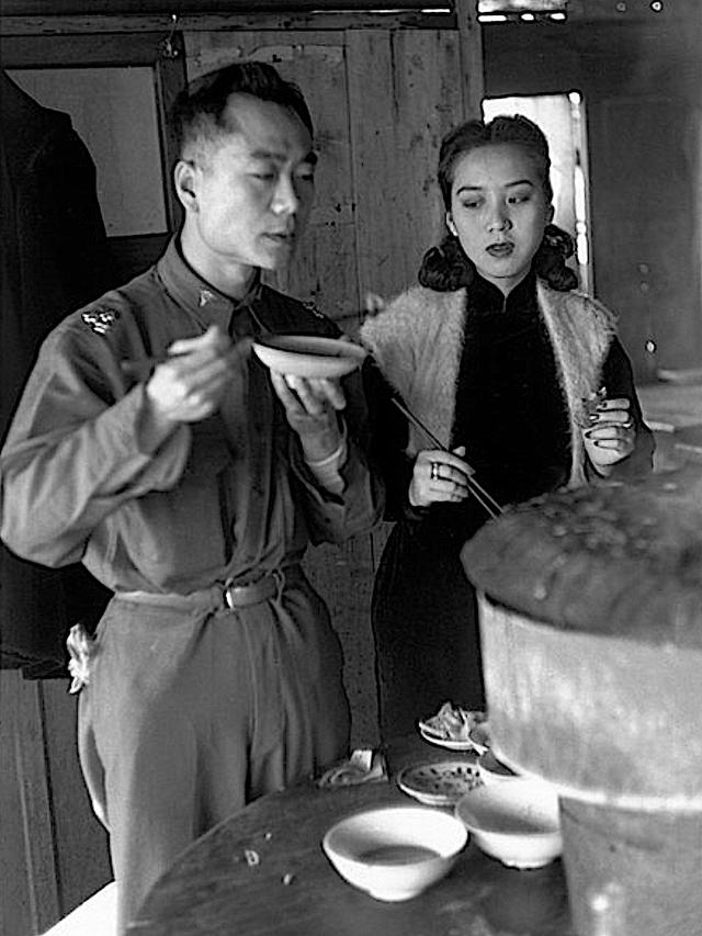 和平解放前夜的北平,与电视剧新世界同期,真实的老北京生活