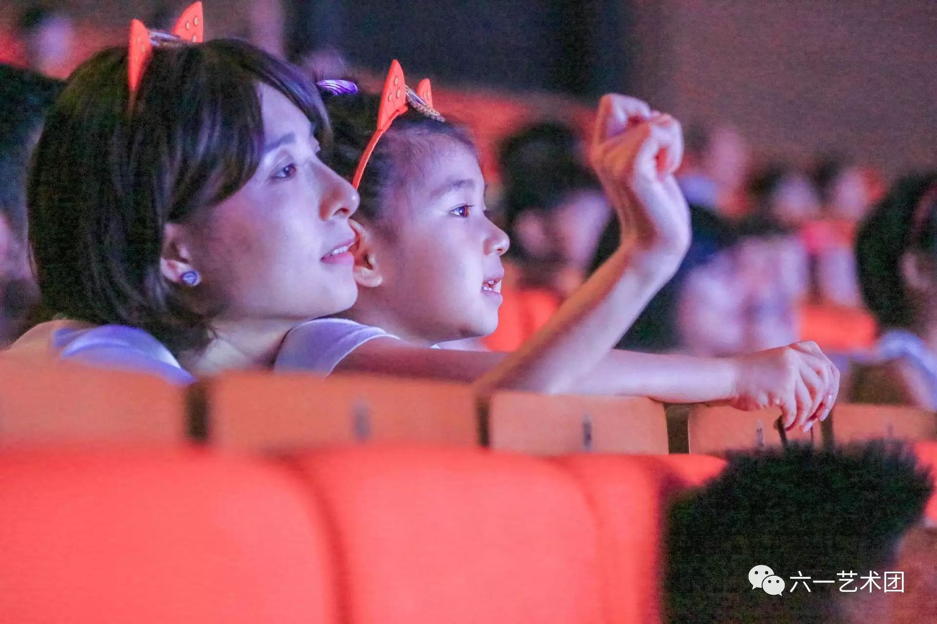 艺术萌娃宅家观影推荐放弃国产多年的挑剔妈为何爱上这部儿童剧