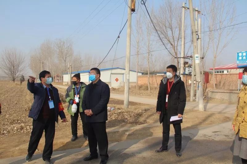 市人大常委会主任刘俊禹副主任王爱军到松林店镇指导防疫工作