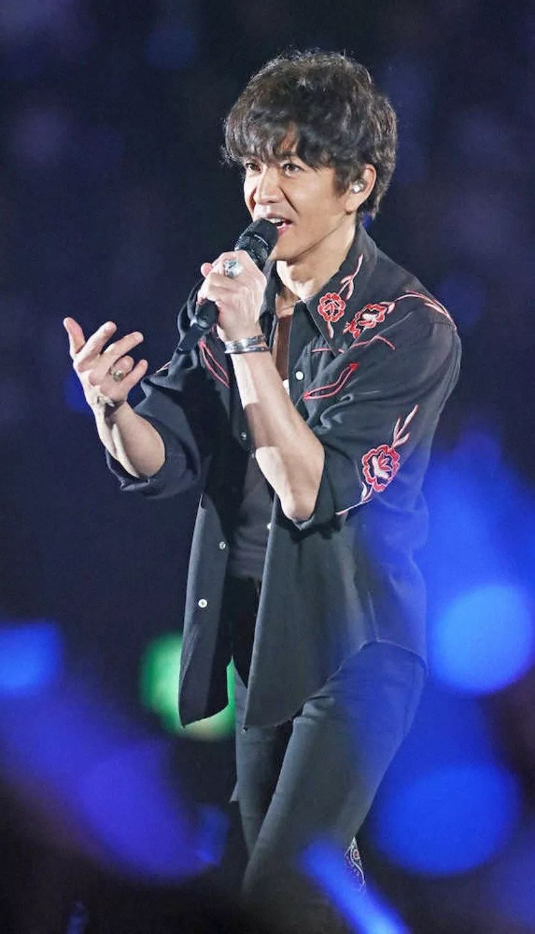 木村拓哉开个唱众明星捧场,《东京大饭店》一整个剧组都来了_演唱会