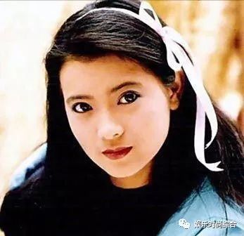 蓝洁瑛凄凉不能全怪命运生前张国荣也不放在眼里如今墓碑前一片凄凉