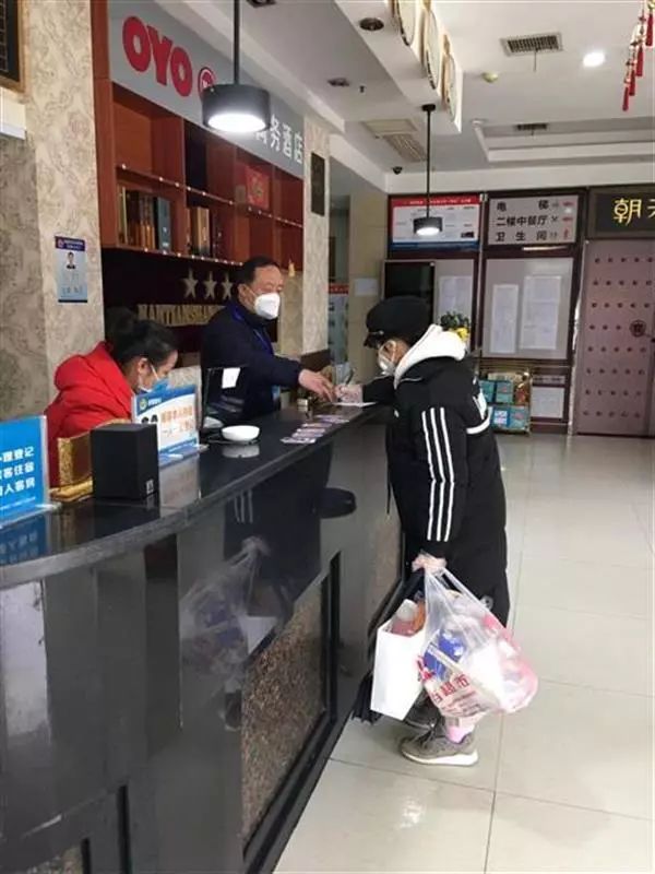 武汉开发区南天隔离点已有68人平安回家包括两岁幼儿和八旬老翁