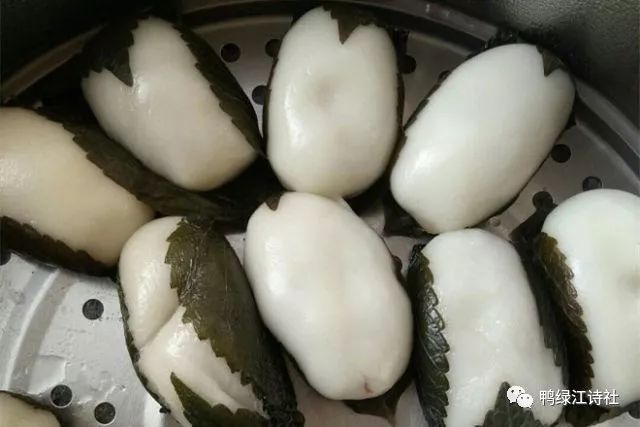 诗画苏叶糕锦瓤香馥盈蒲室玉体晶莹束紫袍