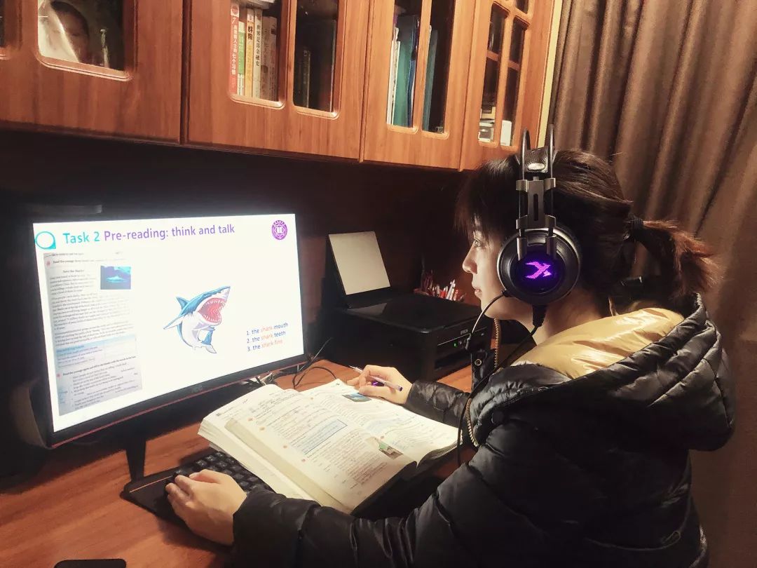 南开融侨云课堂穿越尘与翳连接教与学云端课堂陪你宅