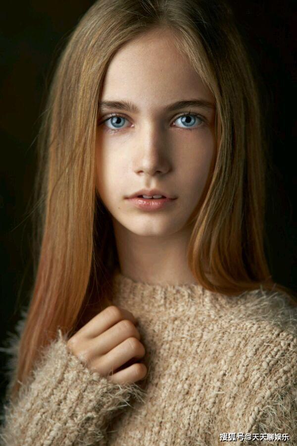 她小小年纪长相便如此妖孽,长大还得了?_童模