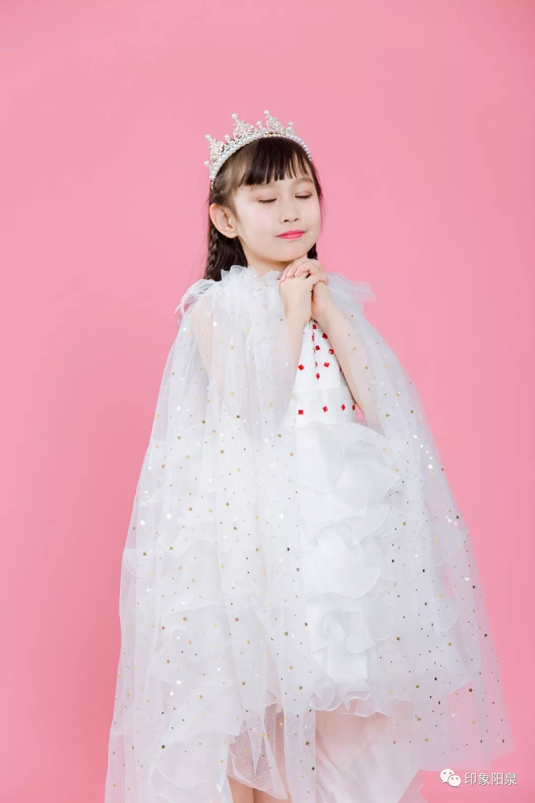 阳泉小女孩果果用真挚童声向逆行者致敬