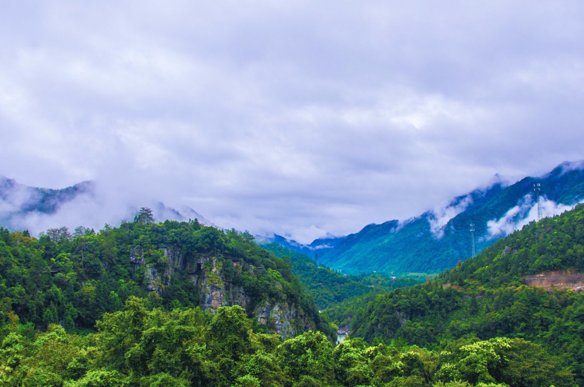 安徽最低调的名山,被誉为皖南"小九寨",华东最后一片原始森林