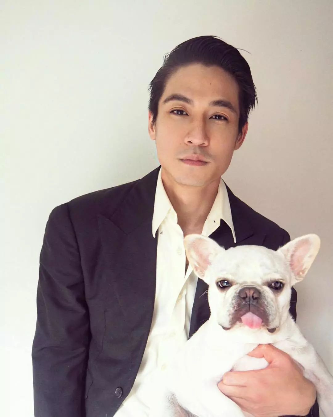 柠檬精们请上线818elva的强大收割功力品一下这大型的粉色泡泡现场