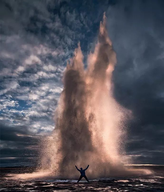 荷兰风光摄影大神的作品,雄浑壮丽又充满神秘与奇幻的色彩_rive
