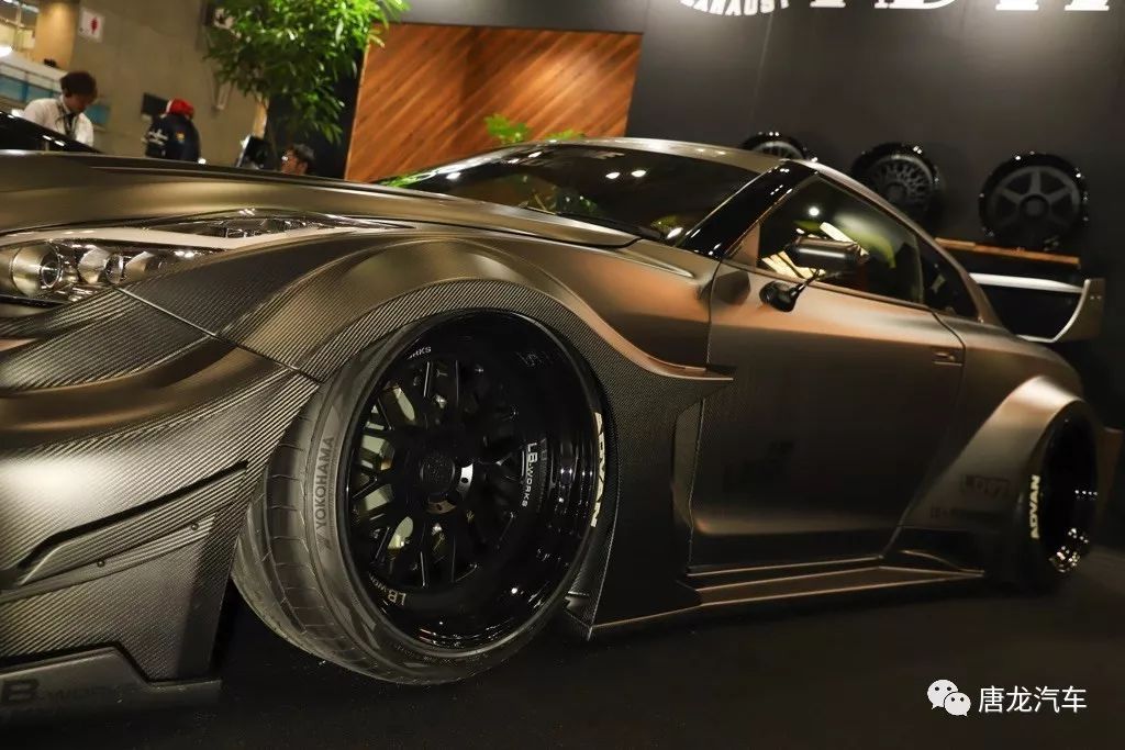 震撼无比售价超过700万日币的外观nissanr35gtrlb宽体套件