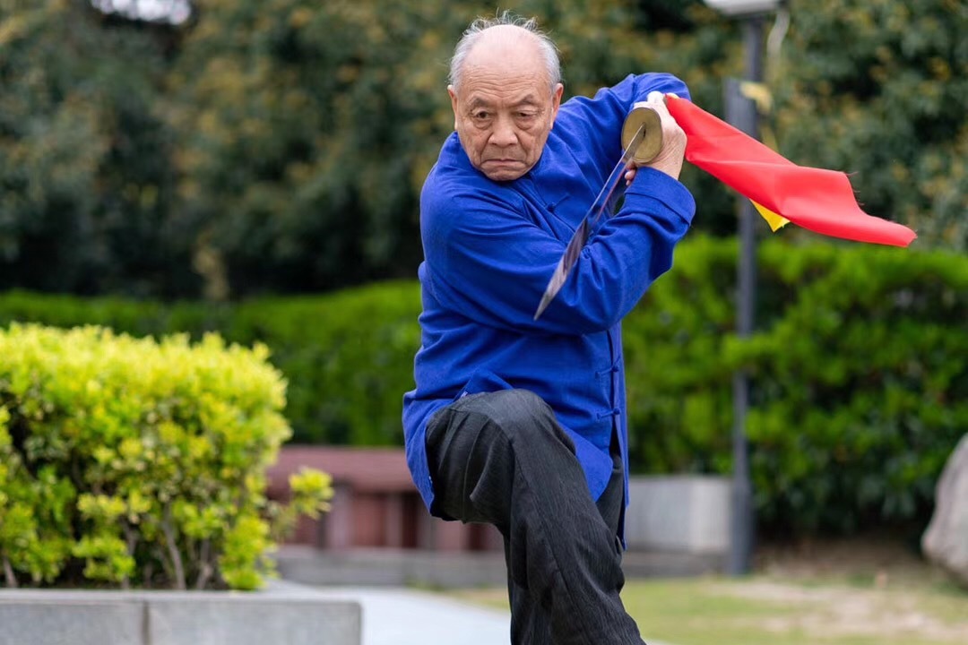 回味小议"拳打卧牛之地"开启居家健身抗疫古今同理