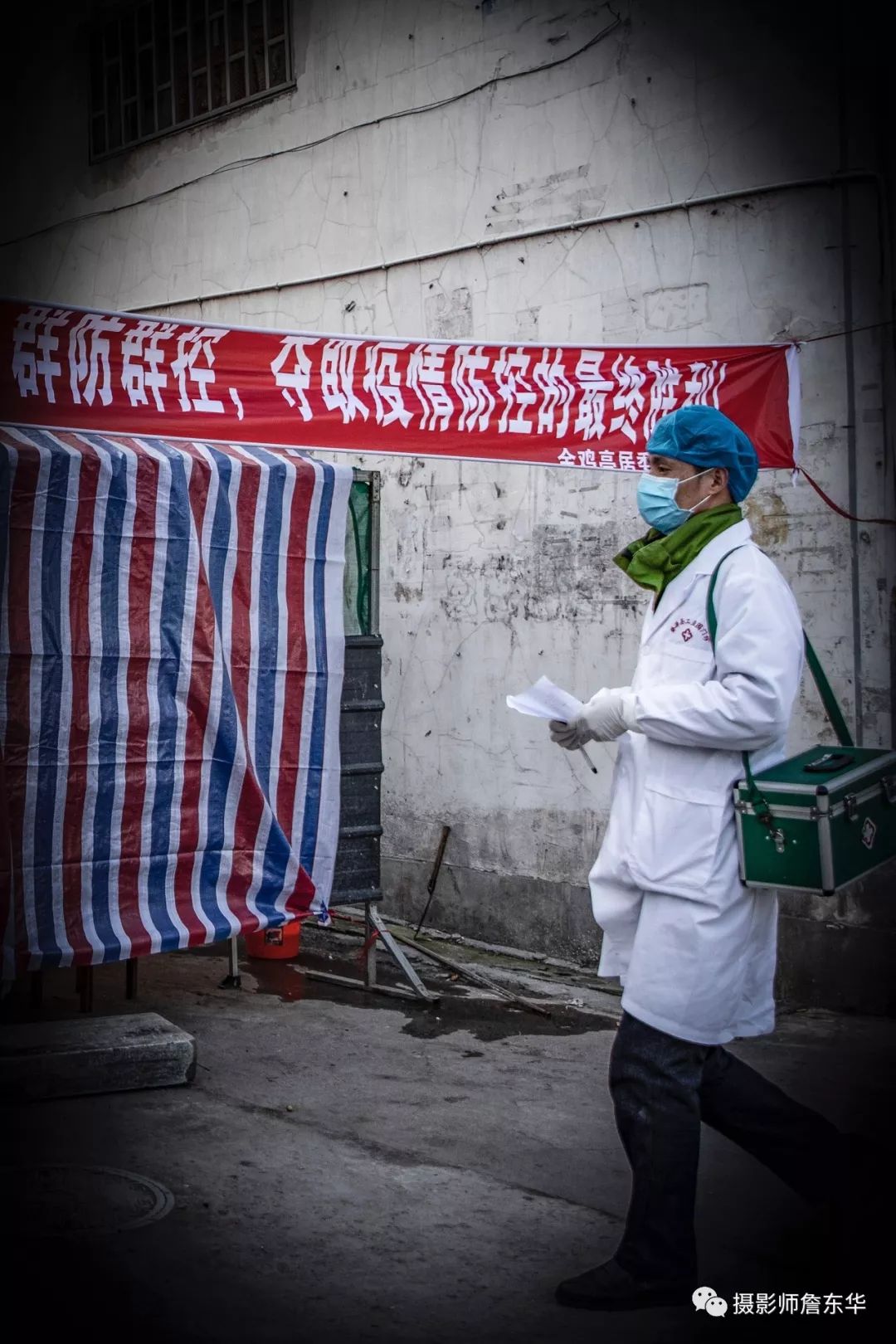 vphoto摄影师詹东华:他用镜头记录家乡防疫的40个瞬间_疫情