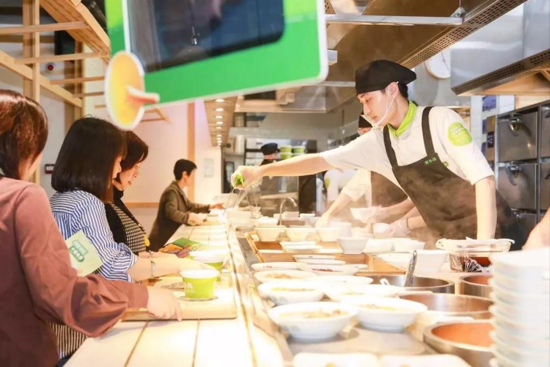 老乡鸡董事长手撕员工联名信后发生了什么