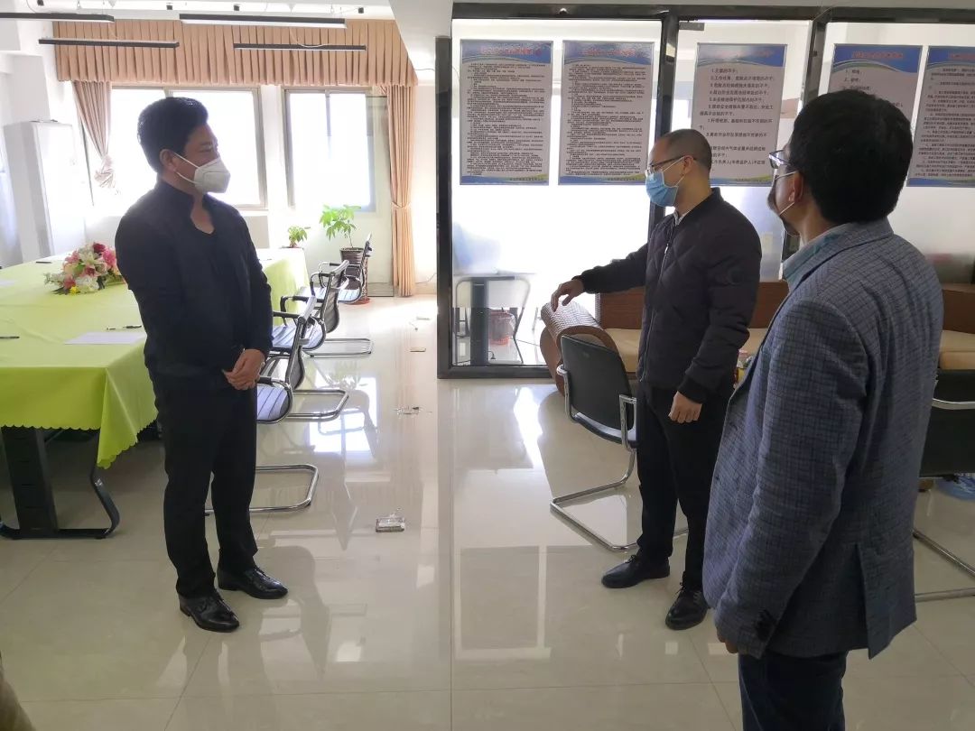 钟有亮局长检查走访部分服务外包企业疫情防控情况