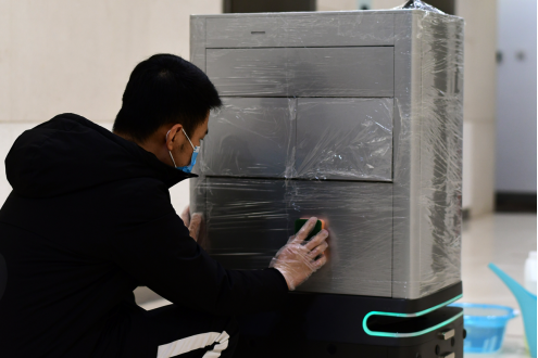 疫情之下 智能物流机器人hachi delight助力社区最后500米安全