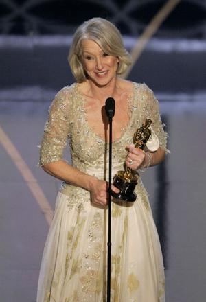 海伦·米伦,一个把赌注放在自己身上的女人,从1965年以舞台剧出道的