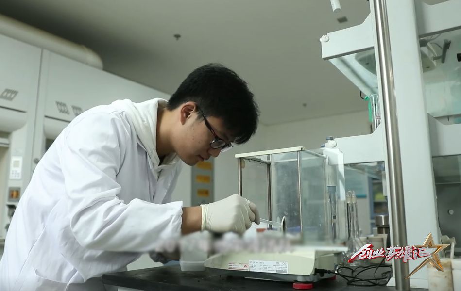 18岁少年研发工业钻石散热板,获20余项发明专利