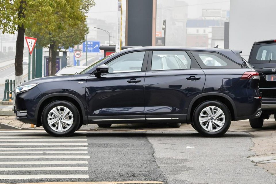 长安欧尚x7售价7771177万元一款有颜值有实力的suv