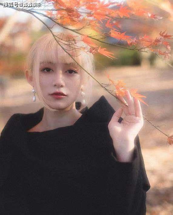 李诞的媳妇有多绝黑尾酱拍照染金发露纹身这才叫人间芭比