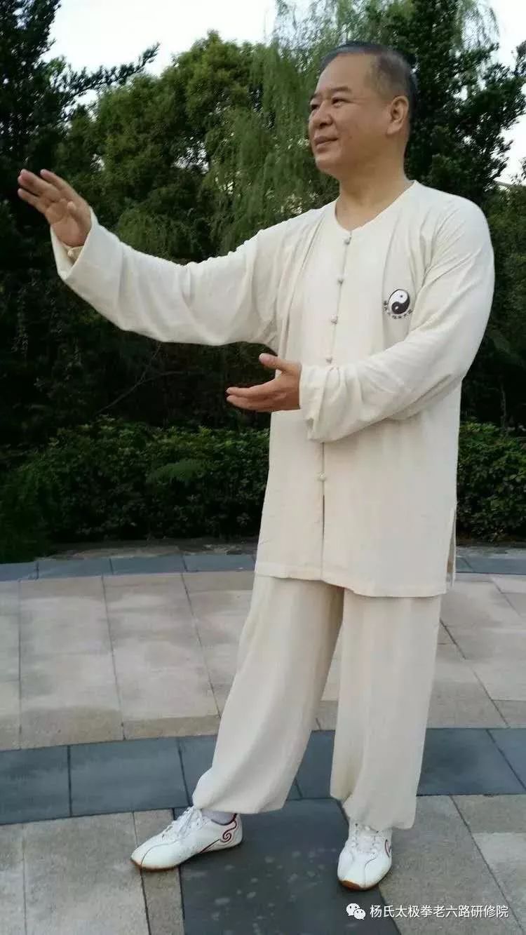 练习杨氏太极拳老六路的要求十三势