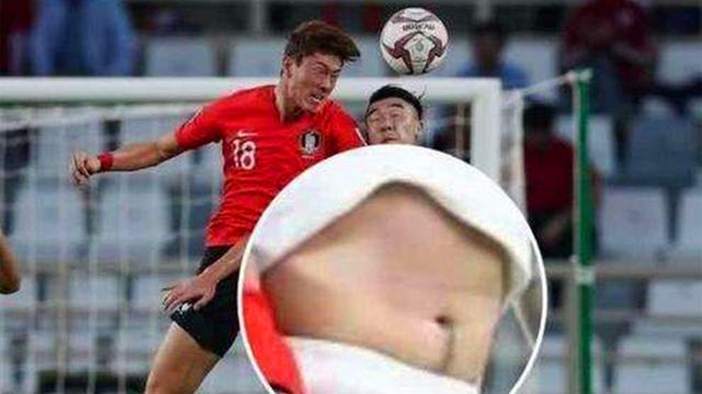 羞愧吗?李梦场边换衣展露腹肌,国足大肚腩又一次躺枪