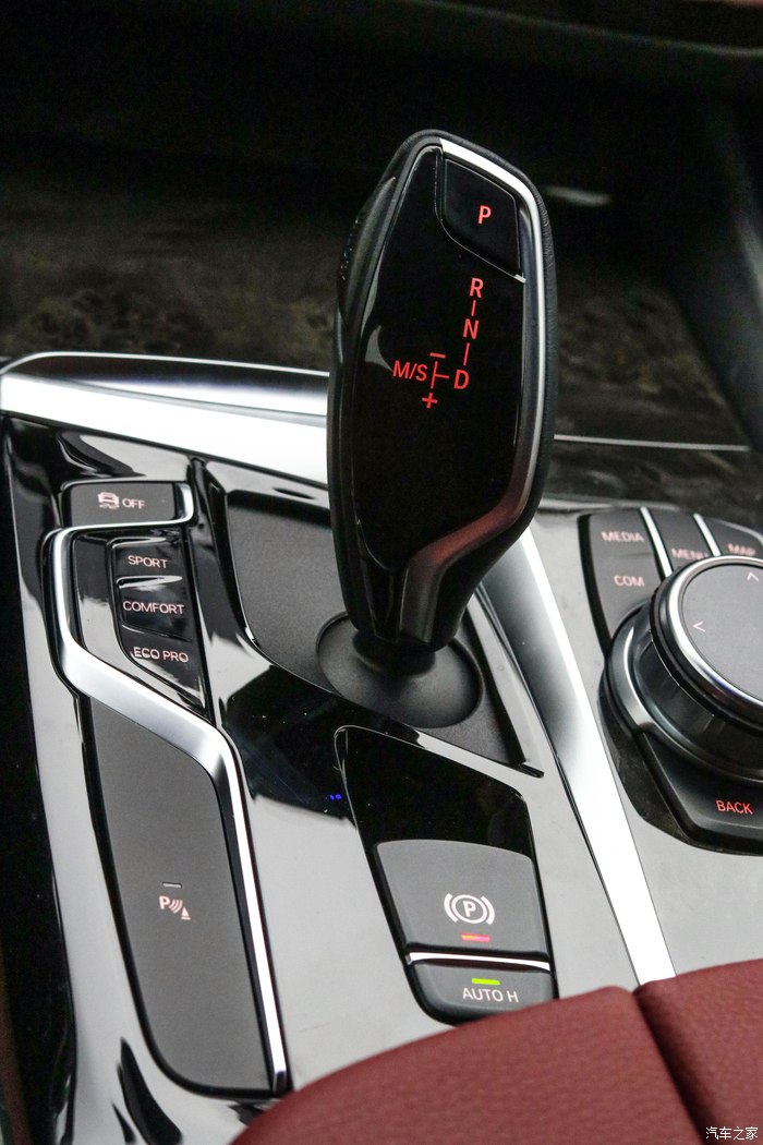 大学生创业一年手握45万弃奥迪a5提宝马530li理想与现实的碰撞