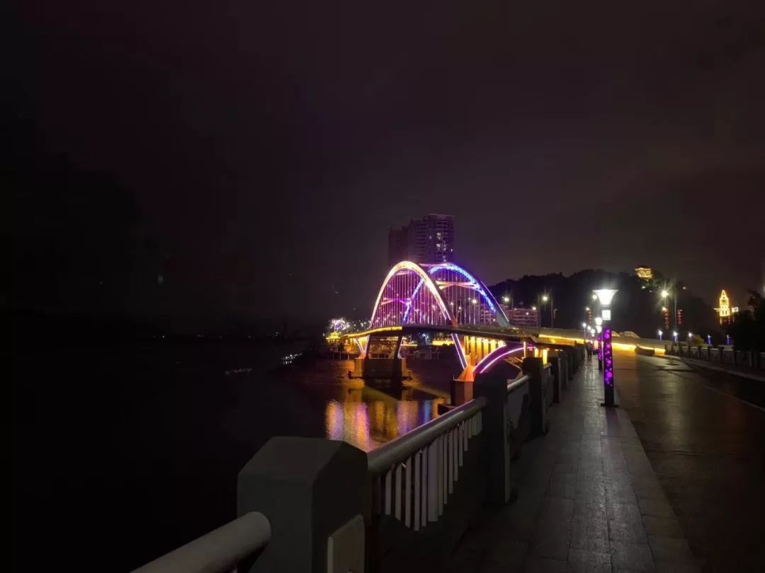 复工的第②天梧州依旧是座空城