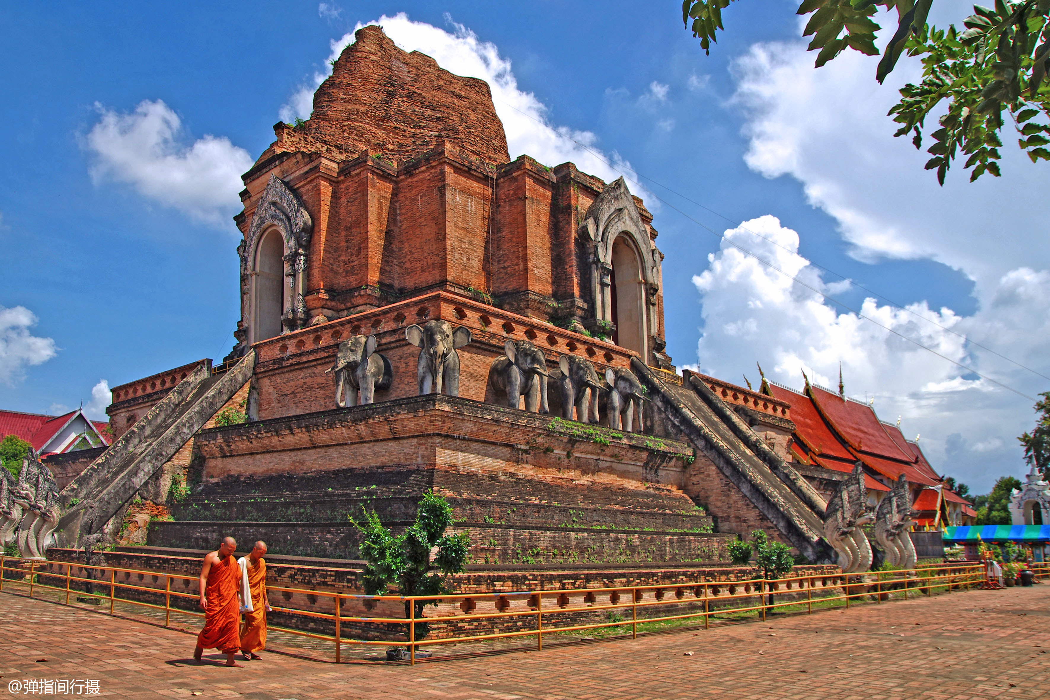 泰国清迈最大的寺庙,藏着600年神秘金字塔,成最火旅游地标