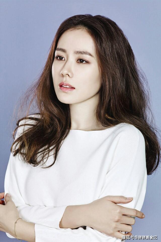 韩国人气女明星孙艺珍高清壁纸