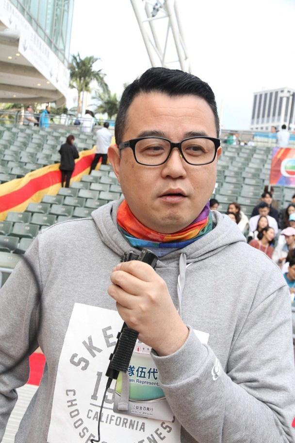 原创tvb再闹乌龙金牌司仪乱入直播镜头引热议曾遭同行怒斥没人品