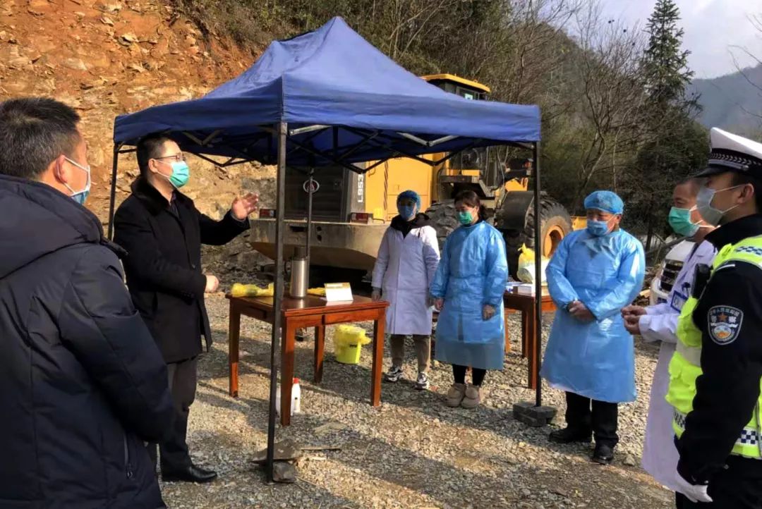 县长章文静动员青年志愿者做好石台县新型冠状病毒感染的肺炎疫情防控