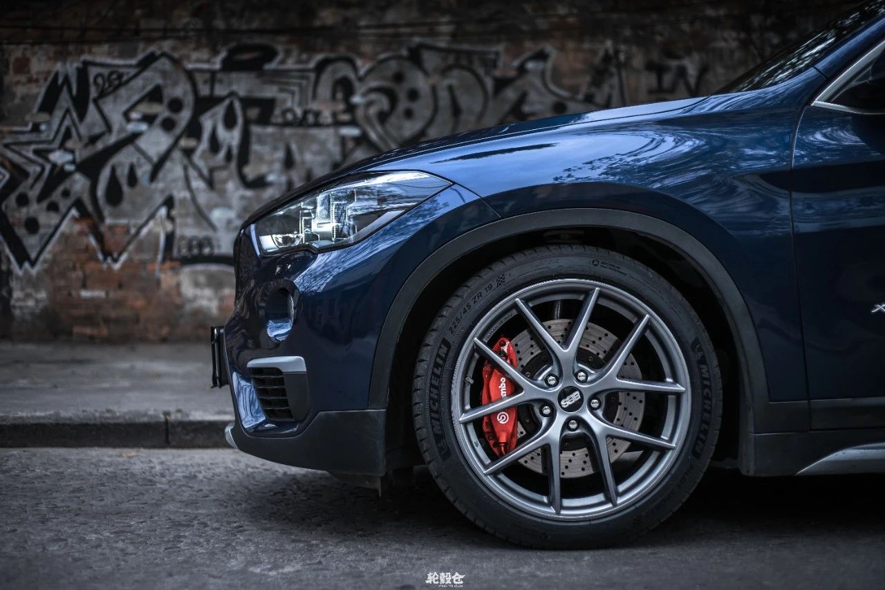 刚柔并济的宝马x1