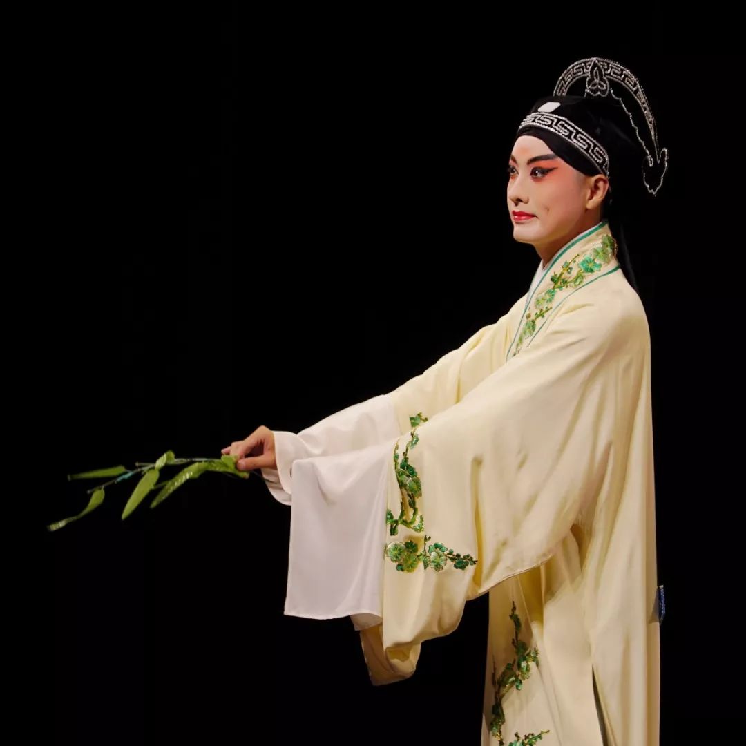 对话施夏明从最忙走向最好的新生代昆曲小生