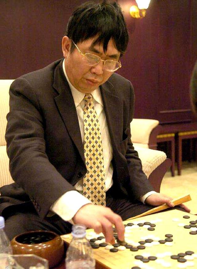棋圣聂卫平现状抗癌成功自爆4大不良习惯妻子比他小23岁