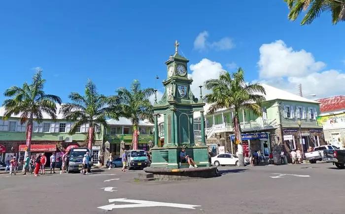 圣基茨和尼维斯属热带海洋性气候,平均气温26℃.