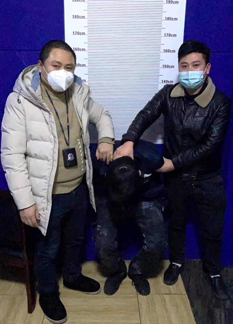 败类疫情期间出来盗窃被抓获