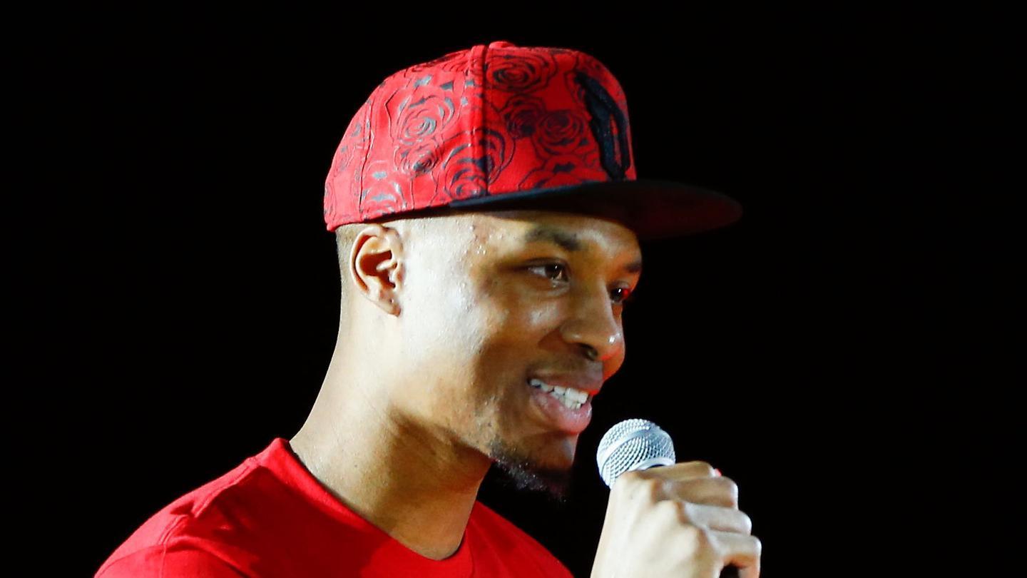 最"惨"巨星利拉德:三分不讲理,人狠话不多,就"怕"全明星