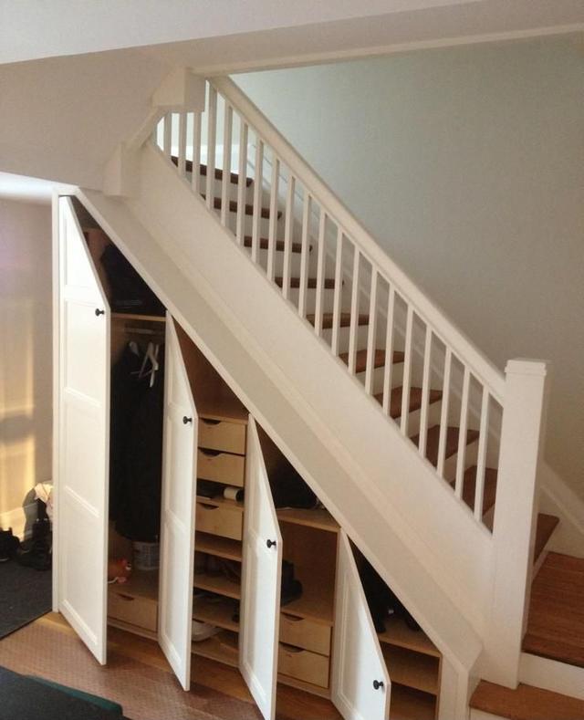 楼梯下的空间,设计师教你这样改造,让家瞬间增大5㎡