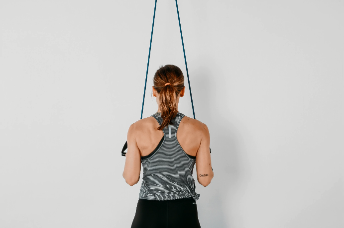 跑步核心力,7种背部训练,可以帮助跑者挖掘更多的跑步力量._肩膀