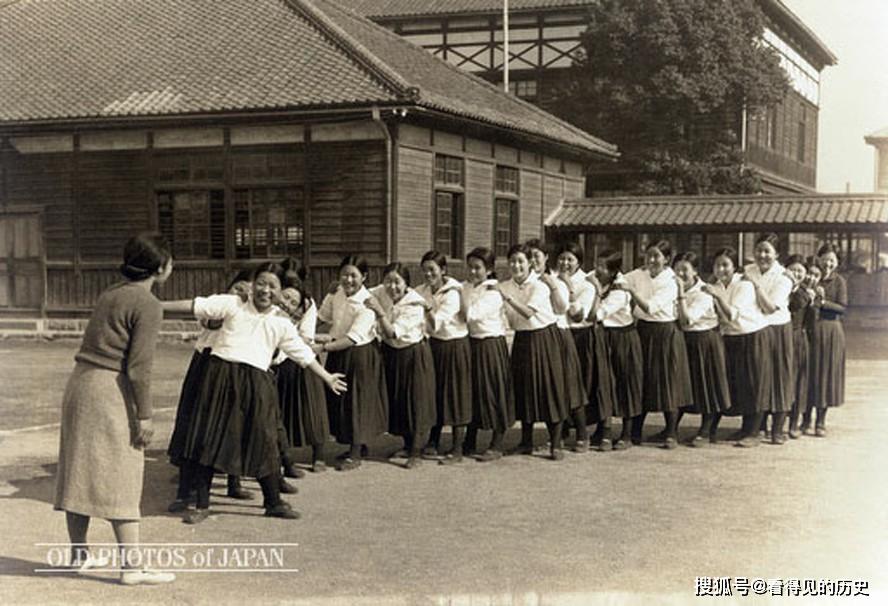 原创老照片1935年日本女子学校条件之好超出你我的想象